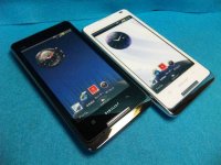 ａｕ　ＩＳ０６　ＳＩＲＩＵＳα　モックアップ　２色セット