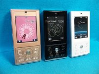 ＮＴＴドコモ　Ｐ７０４ｉ　モックアップ　３色セット