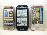 ＮＴＴドコモ　Ｆ－１２Ｄ　らくらくスマートフォン　モックアップ　３色セット