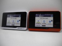 ＮＴＴドコモ　ＨＷ－０１Ｆ　Wi-Fi STATION　モックアップ　２色セット