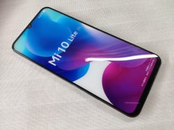 画像3: ａｕ　ＸＩＧ０１　Ｍｉ １０ Ｌｉｔｅ ５Ｇ　モックアップ ２色セット