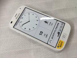 画像7: ＮＴＴドコモ　Ｆ－４２Ａ　らくらくスマートフォン　モックアップ　３色セット