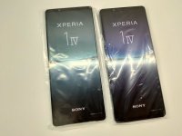 ａｕ　ＳＯＧ０６　Ｘｐｅｒｉａ １IV　モックアップ　２色セット