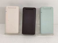 ａｕ　ＮＳ０１　ベルトのついたケータイ　モックアップ　３色セット