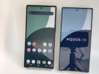 ＮＴＴドコモ　ＳＨ－５１Ｅ　ＡＱＵＯＳ Ｒ９　モックアップ　2色セット