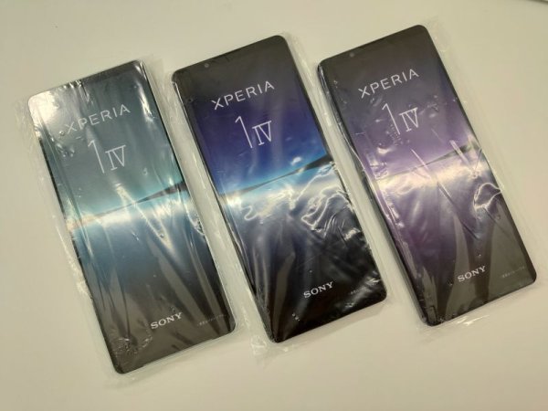 画像1: ＮＴＴドコモ　ＳＯ－５１Ｃ　Ｘｐｅｒｉａ １IV　モックアップ ３色セット (1)