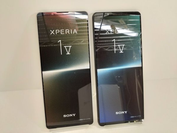 画像1: ＮＴＴドコモ　ＳＯ－５１Ｄ　Ｘｐｅｒｉａ １V　モックアップ (1)