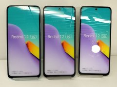 ａｕ　ＸＩＧ０３　Ｒｅｄｍｉ １２ ５Ｇ　モックアップ　３色セット